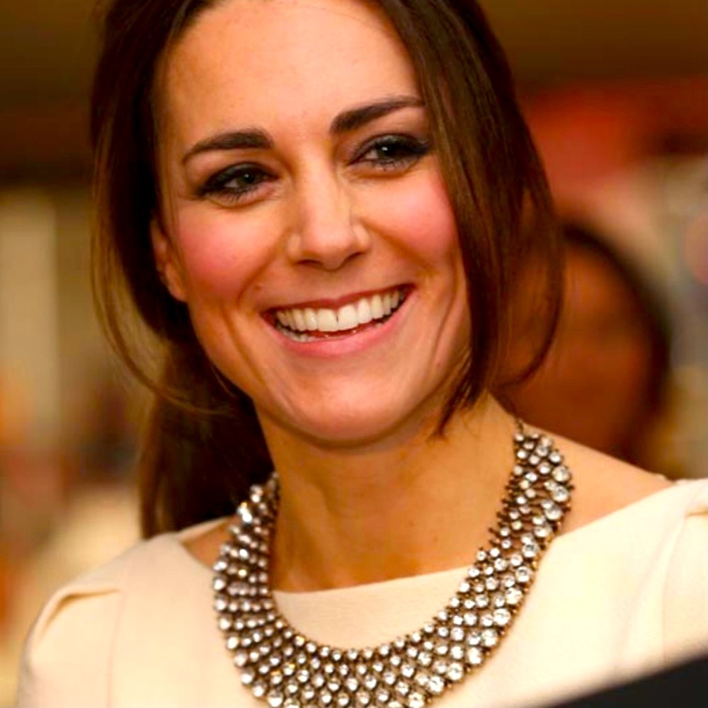 New Zara Crystal Statement Necklace in Silver - Picture 3 of 7